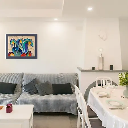 Welcs 244 Emp Con Terraza Con Vista Daire